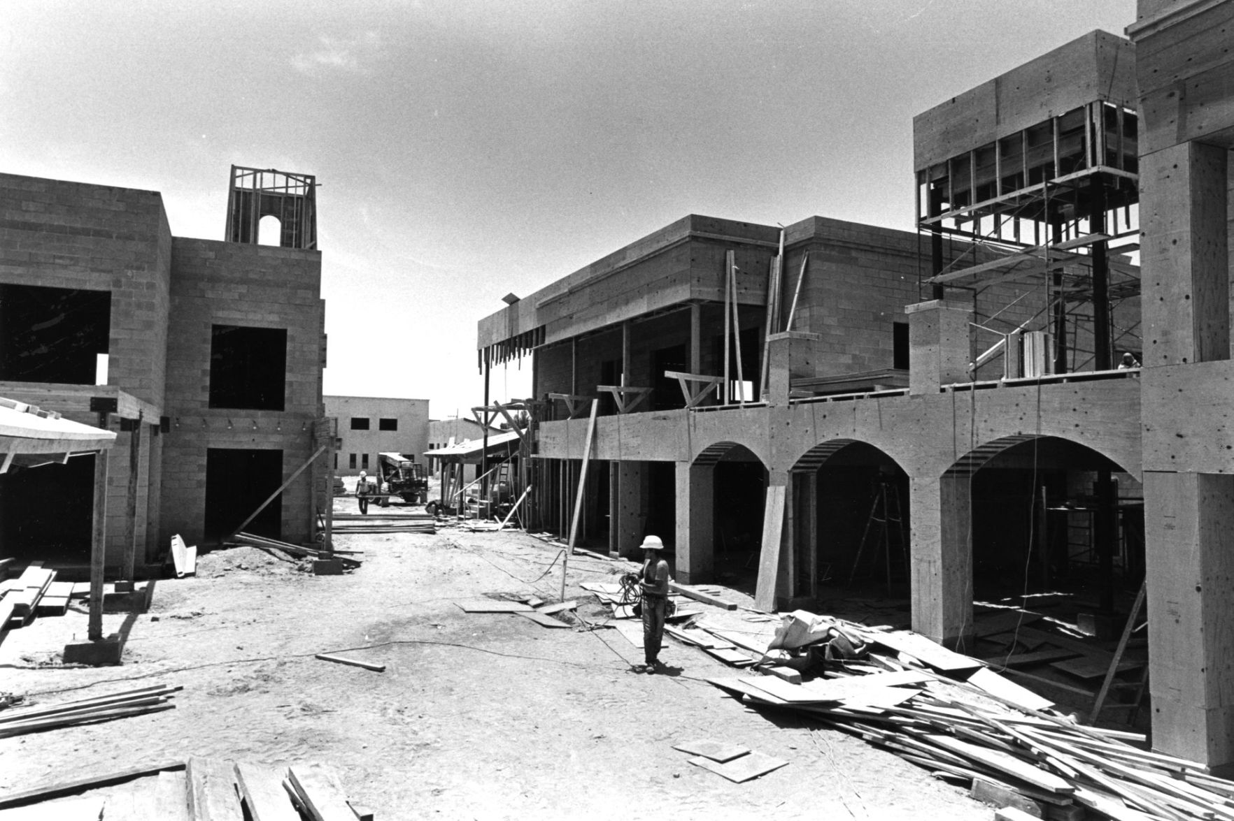 Plaza Palomino, 1985